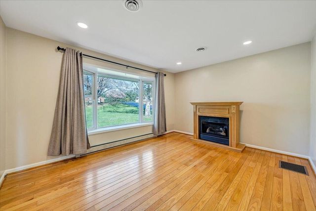 930 Farmington RD, Hardy, VA 24101