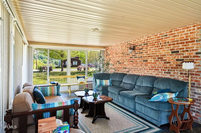 308 Scenic Drive, Lebanon, VA 24266