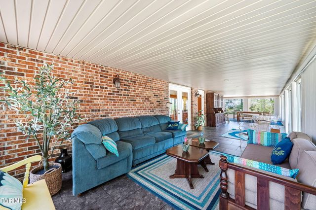 308 Scenic Drive, Lebanon, VA 24266