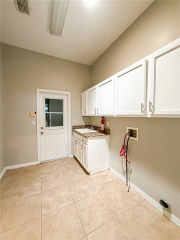 123 GOLF COURSE PARKWAY, Davenport, FL 33837