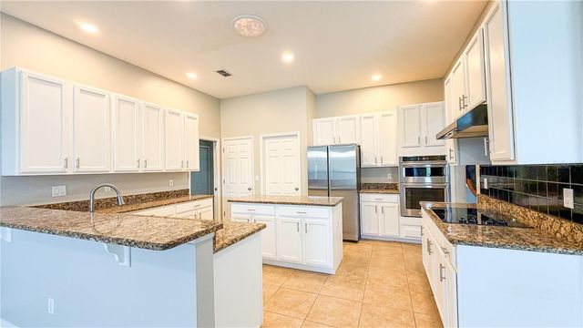 123 GOLF COURSE PARKWAY, Davenport, FL 33837
