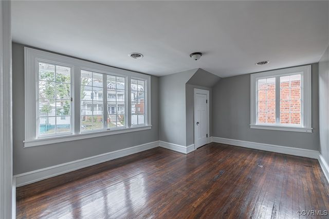105 Shore St, Petersburg, VA 23803