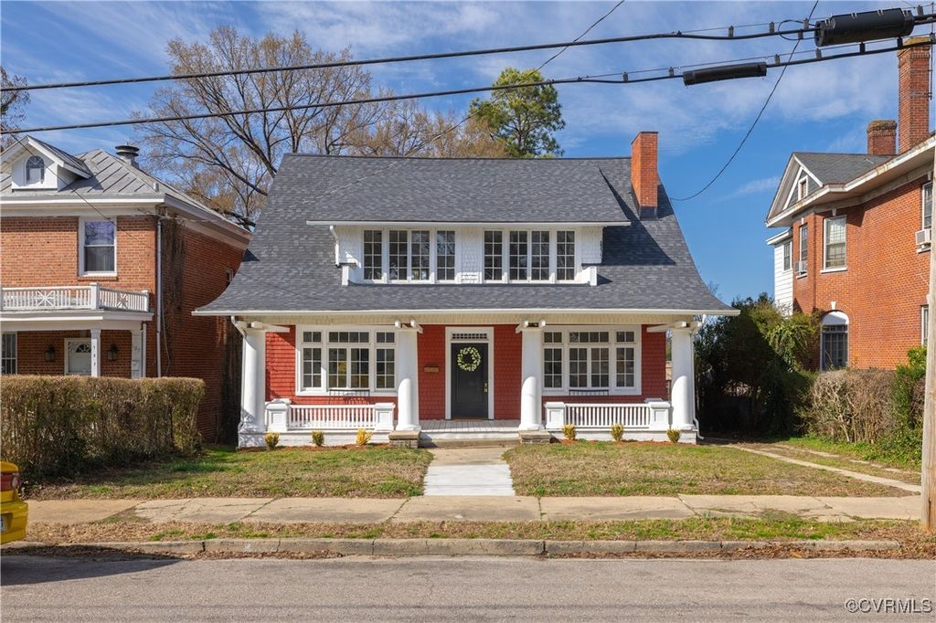 105 Shore St, Petersburg, VA 23803