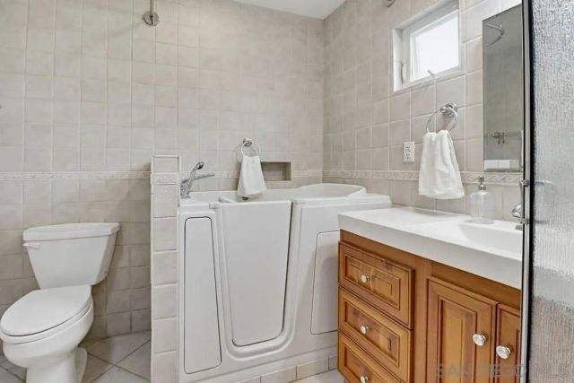 1787 Galway Place, El Cajon, CA 92020