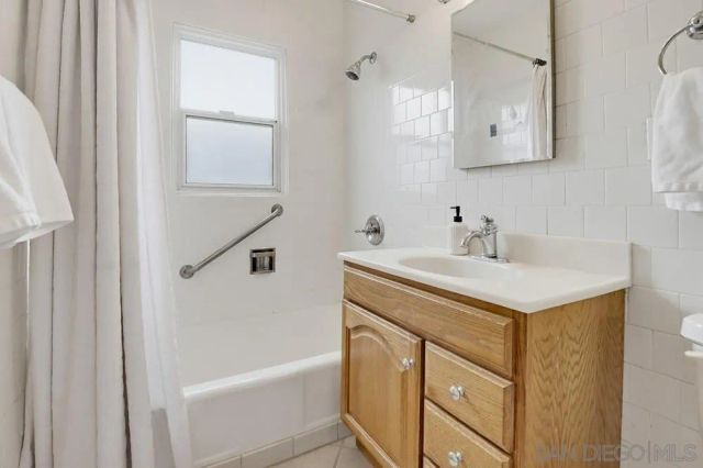 1787 Galway Place, El Cajon, CA 92020