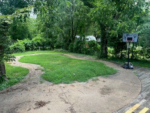 106 Lawrence Avenue, Terrell, TX 75160