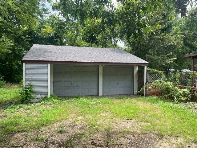 106 Lawrence Avenue, Terrell, TX 75160