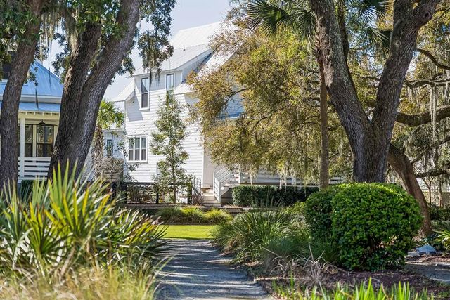 2531 Helmsman Road, Johns Island, SC 29455