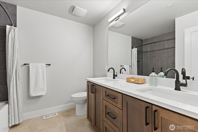 2717 220th Place SW, Brier, WA 98036