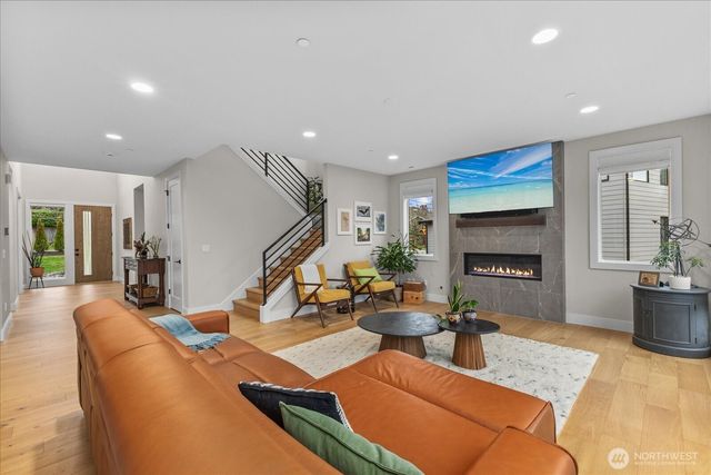 2717 220th Place SW, Brier, WA 98036