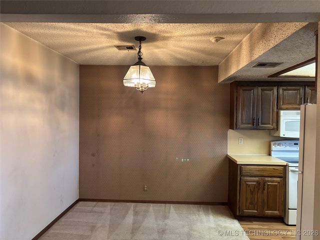 5201 Nowata A201, Bartlesville, OK 74006