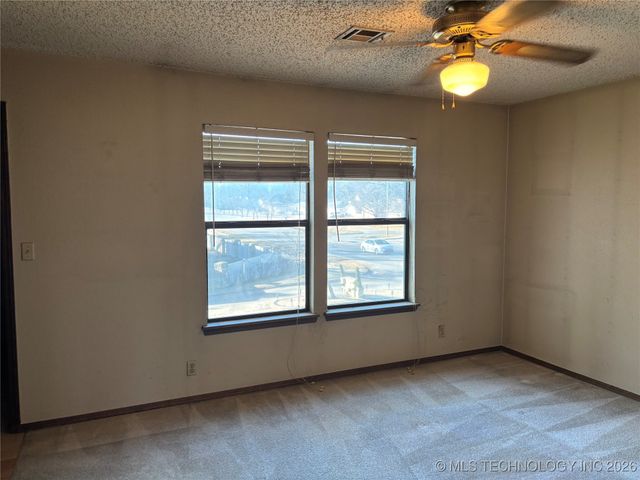 5201 Nowata A201, Bartlesville, OK 74006