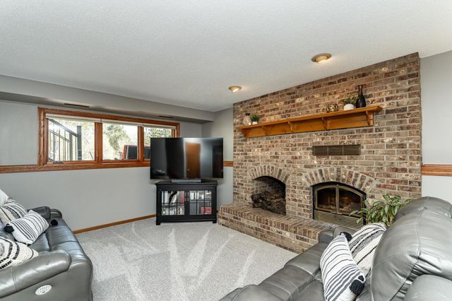 2672 Daybreak Court SE, Rochester, MN 55904