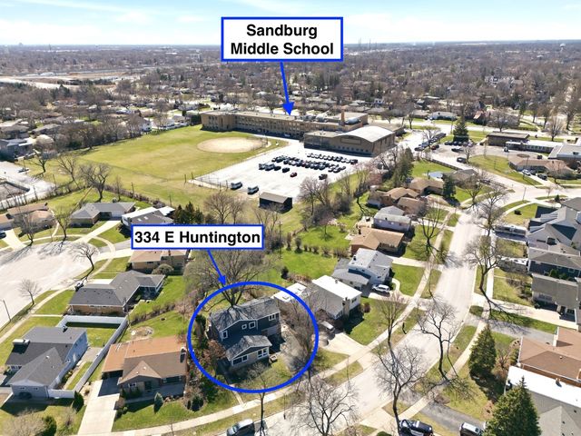334 E Huntington Lane, Elmhurst, IL 60126
