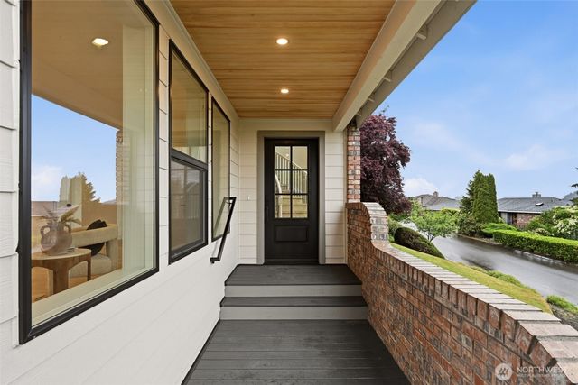 57 Chapman Loop, Steilacoom, WA 98388