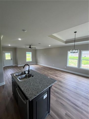 255 GRAND COULEE Drive, Mansura, LA 71350