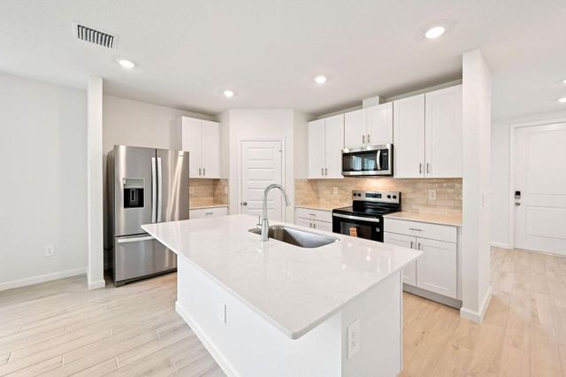 5445 Hampton Park Circle, Vero Beach, FL 32966