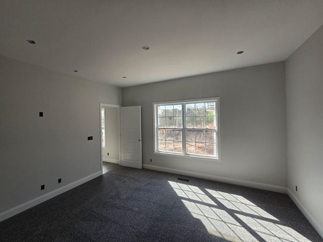 510 N Halifax Ct, Clarksville, TN 37040