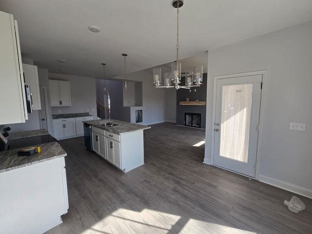 510 N Halifax Ct, Clarksville, TN 37040