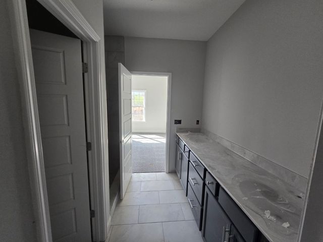 510 N Halifax Ct, Clarksville, TN 37040