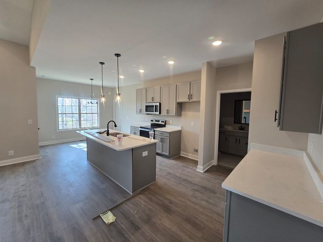 510 N Halifax Ct, Clarksville, TN 37040