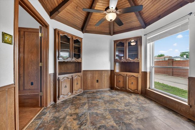 1000 Oxfordshire Drive, Carrollton, TX 75007