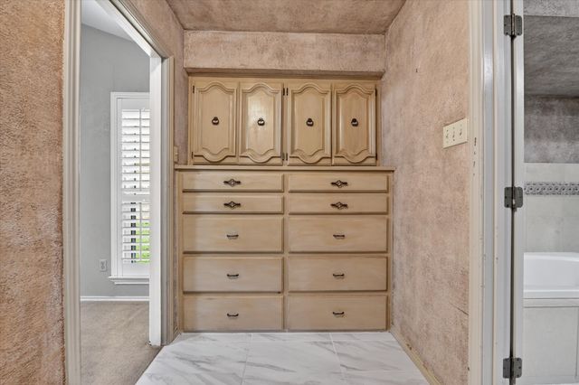 1000 Oxfordshire Drive, Carrollton, TX 75007