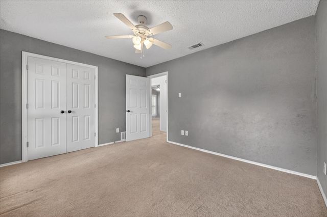 1000 Oxfordshire Drive, Carrollton, TX 75007