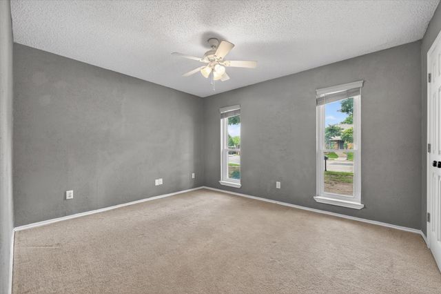 1000 Oxfordshire Drive, Carrollton, TX 75007