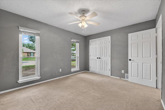 1000 Oxfordshire Drive, Carrollton, TX 75007