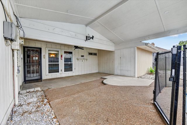 1000 Oxfordshire Drive, Carrollton, TX 75007