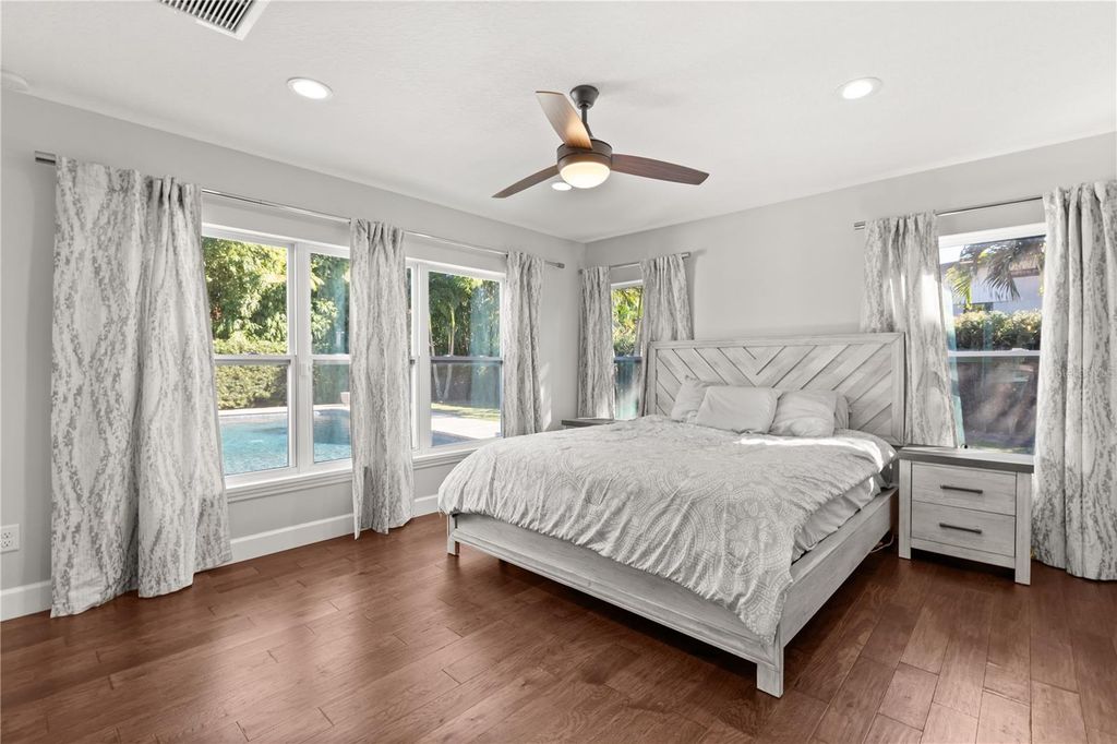 Image 12 of property listing at 608 BRIERCLIFF DRIVE, Orlando, FL 32806