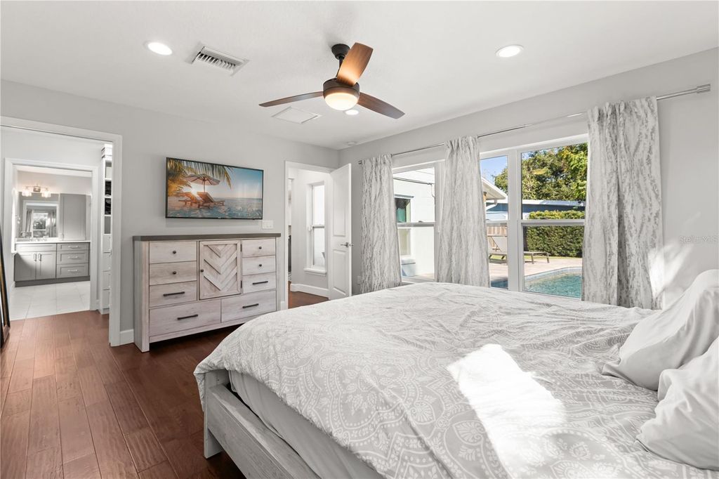 Image 13 of property listing at 608 BRIERCLIFF DRIVE, Orlando, FL 32806