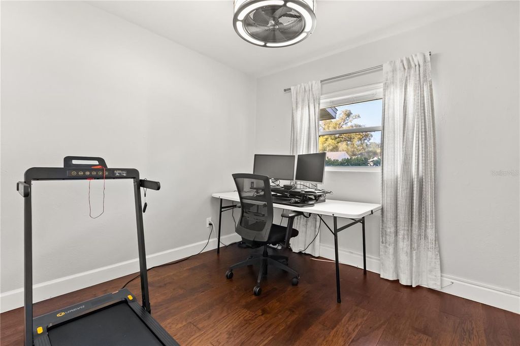 Image 22 of property listing at 608 BRIERCLIFF DRIVE, Orlando, FL 32806