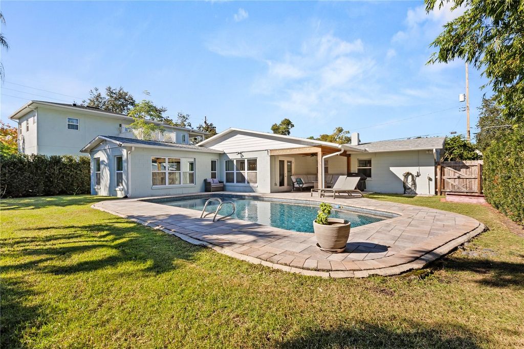 Image 29 of property listing at 608 BRIERCLIFF DRIVE, Orlando, FL 32806