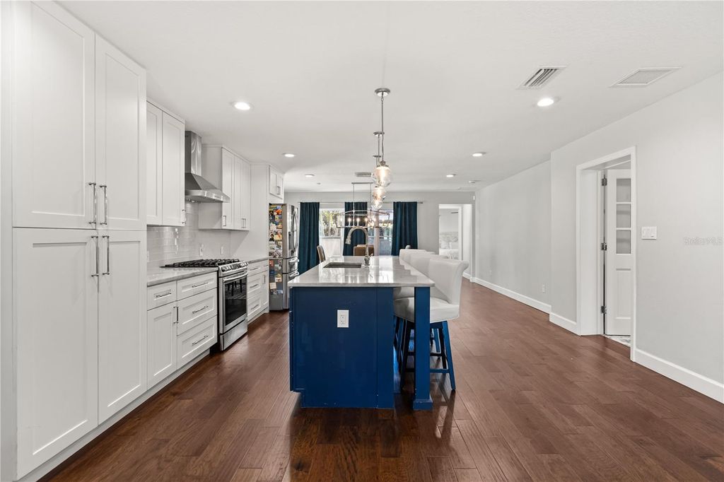 Image 9 of property listing at 608 BRIERCLIFF DRIVE, Orlando, FL 32806