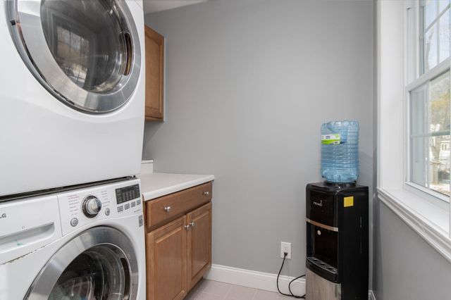 17 Trues Parkway, Sandown, NH 03873