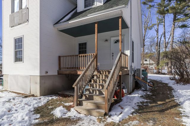 17 Trues Parkway, Sandown, NH 03873