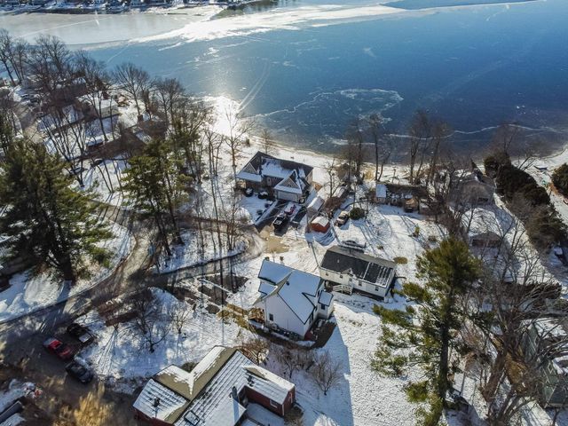 17 Trues Parkway, Sandown, NH 03873