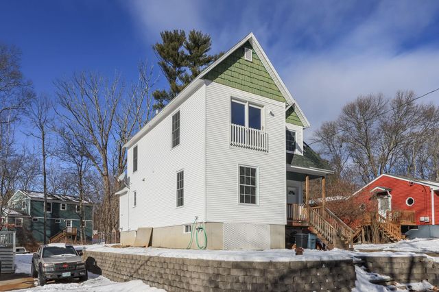 17 Trues Parkway, Sandown, NH 03873