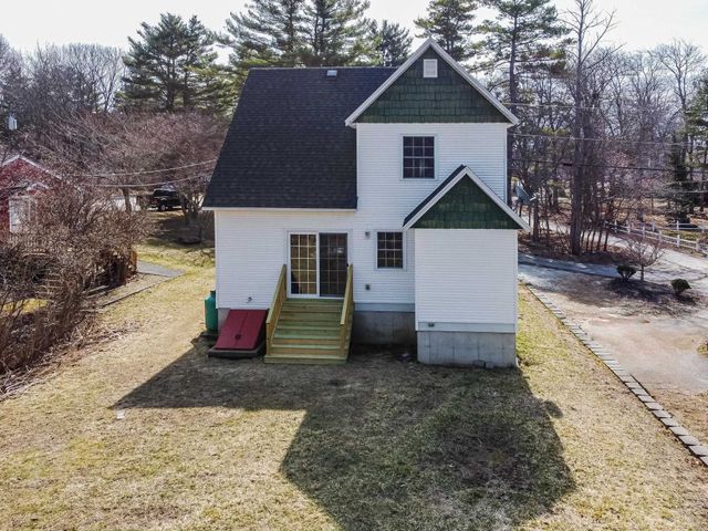 17 Trues Parkway, Sandown, NH 03873