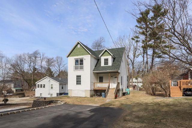 17 Trues Parkway, Sandown, NH 03873