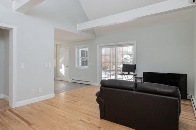 17 Trues Parkway, Sandown, NH 03873