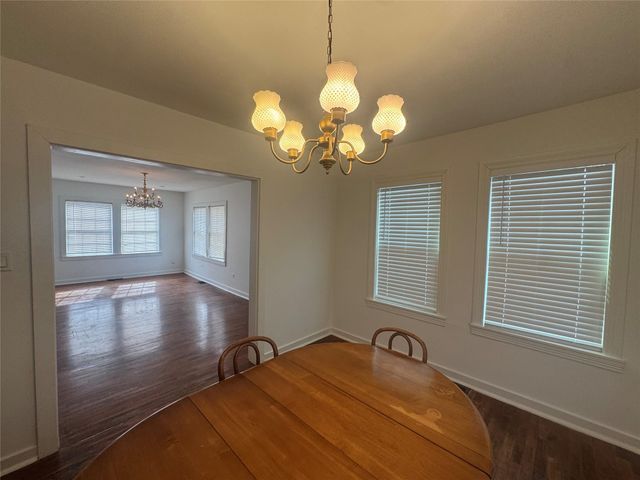 1803 Avenue P, Huntsville, TX 77340