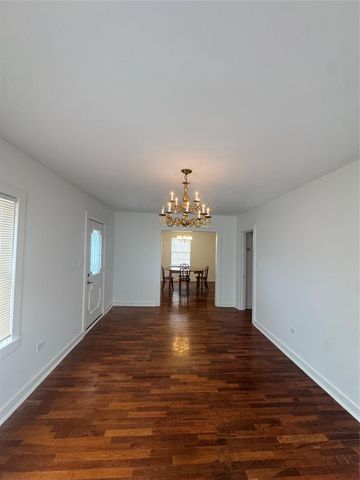 1803 Avenue P, Huntsville, TX 77340