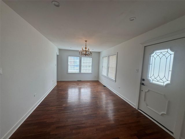 1803 Avenue P, Huntsville, TX 77340