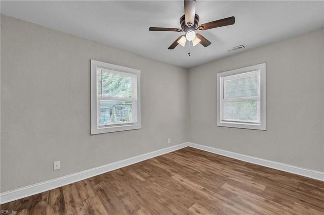 99 Dahlgren AVE, Portsmouth, VA 23702