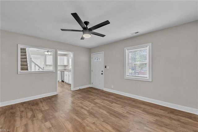 99 Dahlgren AVE, Portsmouth, VA 23702