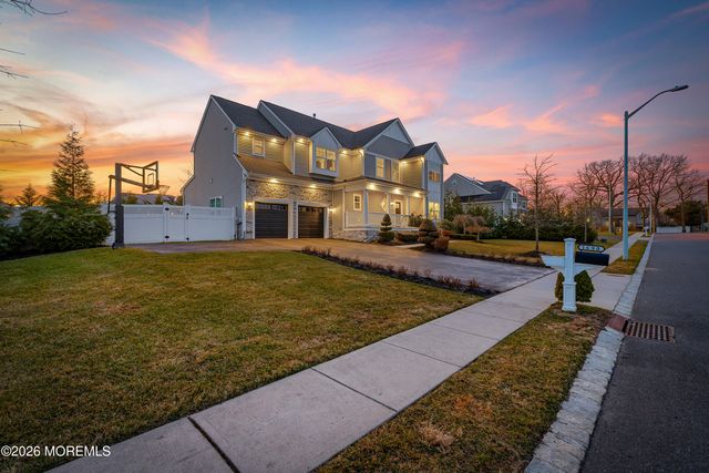 1690 St Regis Court, Toms River, NJ 08755