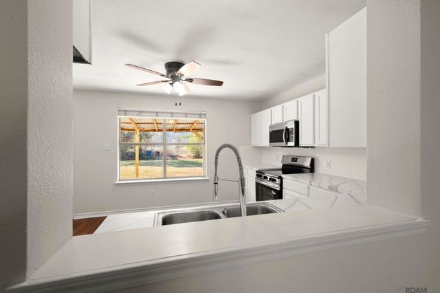 23938 Teakwood Dr, Denham Springs, LA 70726